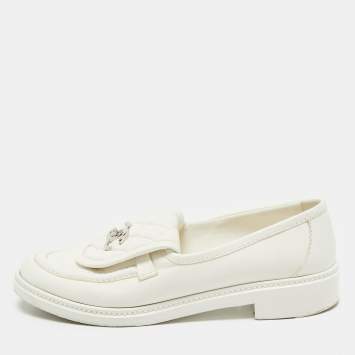 Pre Owned Chanel White Quilted Leather CC Flap Turnlock Loafers Size 41
