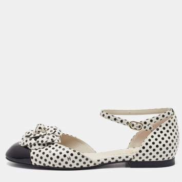 Chanel White/Black Polka Dots Printed Leather CC Camellia Ankle Strap Flats Size 38