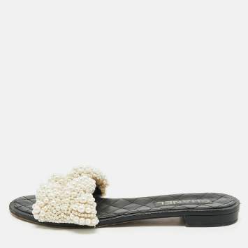Pre Owned Chanel Black Leather Pearl Embellished Flat Slides Size 40