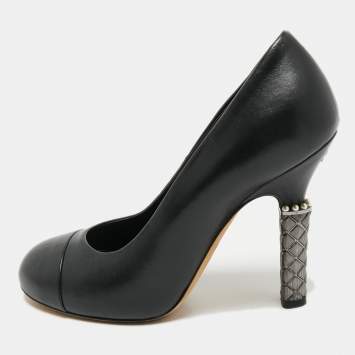 Chanel Black Leather Faux Pearl Detail Heel Cap Toe Pumps Size 37
