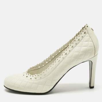 Pre Owned Chanel White Quilted Laser Cut Leather Round Toe Pumps Size 40
