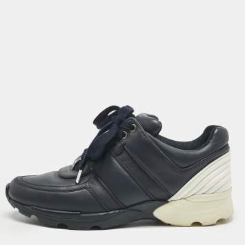 Pre Owned Chanel Black Leather CC Low Top Sneakers Size 37