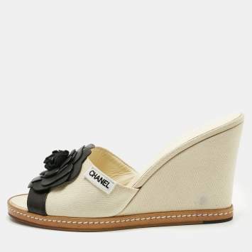 Pre Owned Chanel Cream/Black Canvas and Leather Camelia Wedge Sandals Size 40.5