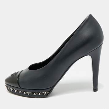 Pre Owned Chanel Two Tone Leather CC Cap-Toe Chain Detail Platform Pumps Size 38.5