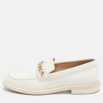 Pre Owned Chanel Logo Embellished Size 39 White Patent Leather Loafers