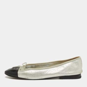 Pre Owned Chanel CC Size 39.5 Silver/Black Leather and Patent Leather Bow Ballet Flats