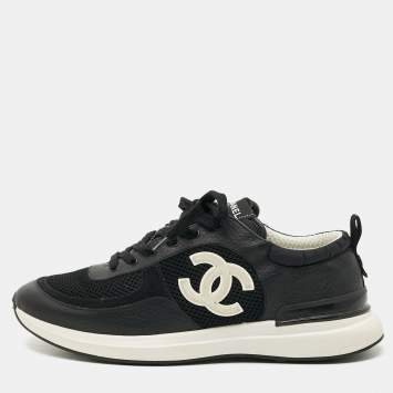 Pre Owned حذاء رياضي شانيل جلد وشبك أسود مزين سي سي برباط مقاس 41.5