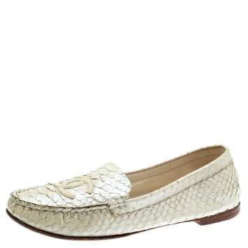 Pre Owned Chanel Pearl Finish Cream Python Leather Slip On Loafers Size 38.5