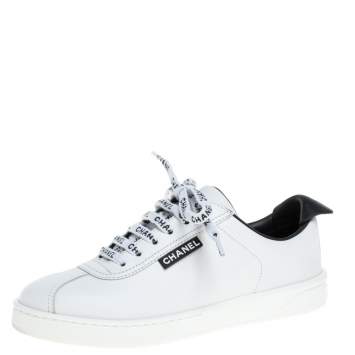Pre Owned Chanel White Leather Logo Lace Up CC Low Top Sneakers Size 36