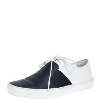 Pre Owned Chanel Blue/White Leather Lace Up Sneakers Size 39