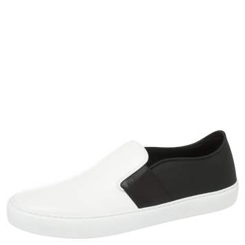 Pre Owned Chanel Monochrome Leather Slip On Sneakers Size 42