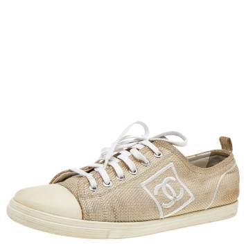 Pre Owned Chanel Beige Canvas And Leather CC Low Top Sneakers Size 39.5