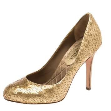 Pre Owned Chanel Gold Sequins Round Toe Pumps 37.5