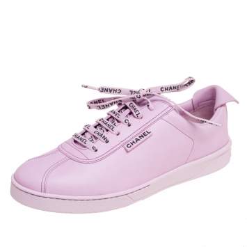 مملوكة مسبقًا Chanel Lilac Leather Weekender Low-Top Sneakers Size 40