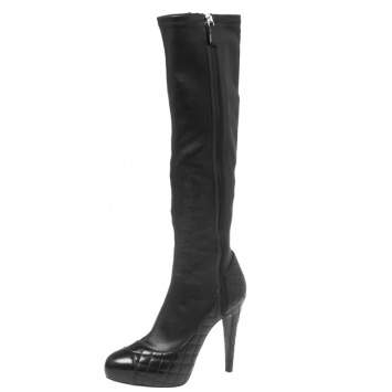 Pre Owned Chanel Black Quilted and Leather CC Cap-Toe Knee Length Boots Size 40.5