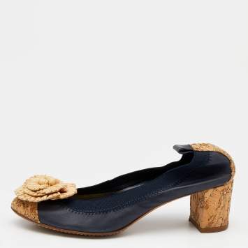 Pre Owned Chanel Navy Blue/Beige Leather And Raffia Camellia Scrunch Cork Block Heel Pumps Size 36.5