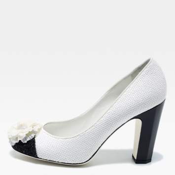 Pre Owned Chanel Black/White Sequins Escarpins Camellia CC Pumps Size 38.5