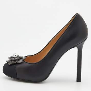 Pre Owned Chanel Black Leather And Fabric Cap Toe Camellia Pearl Embellished Pumps Size 35
