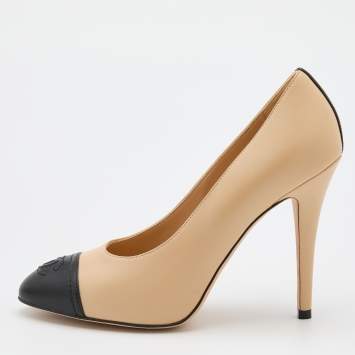 Pre Owned Chanel Beige/Black Leather CC Cap Toe Pumps Size 36