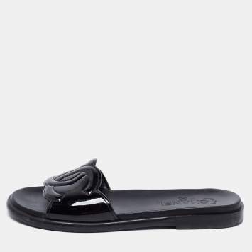 Pre Owned Chanel Black Patent Leather CC Slide Flats Size 38
