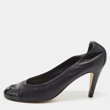 Pre Owned Chanel Black Leather CC Cap Toe Scrunch Pumps Size 39.5