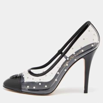 Pre Owned Chanel Black/Transparent Patent Leather and PVC Pearl Embellished Cap Toe Pumps Size 39