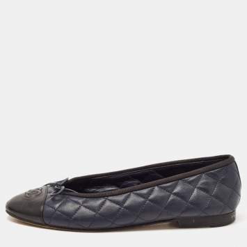Pre Owned Chanel Navy Blue/Black Leather CC Cap Toe Ballet Flats Size 39.5