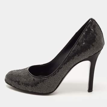 Pre Owned Chanel Black Sequins CC Pumps Size 37.5