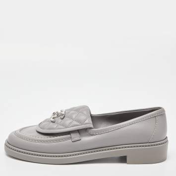 Pre Owned Chanel Grey Quilted Leather CC Turnlock Loafers Size 38.5