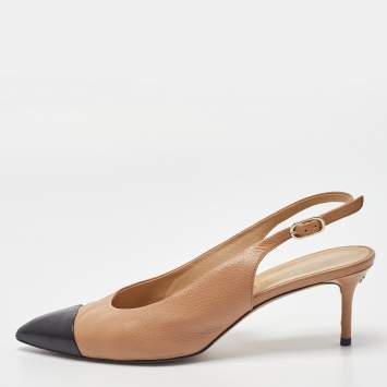 Pre Owned Chanel Beige/Black Leather CC Slingback Pumps Size 40