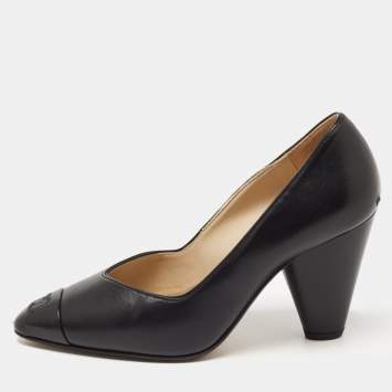 Pre Owned Chanel Black Leather CC Cap Toe Pumps Size 36