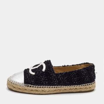 Pre Owned Chanel Black/Sliver Tweed and Leather CC Ballet Flats Size 39