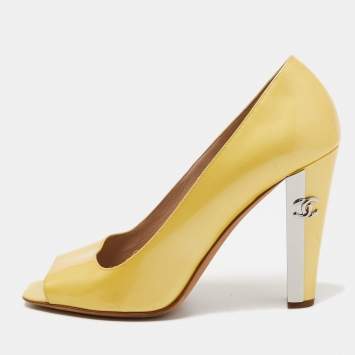 Pre Owned Chanel Yellow Patent Leather CC Open Toe Pumps Size 40