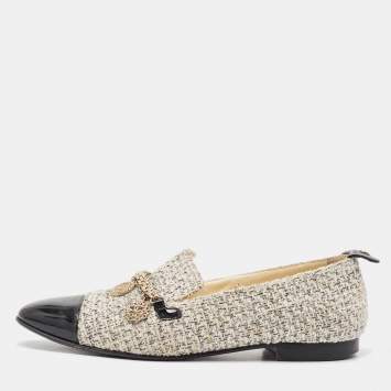 Pre Owned Chanel Beige/Black Tweed and Patent Chain-Link Loafers Size 37.5