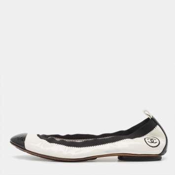 Pre Owned Chanel White/Black Patent Scrunch Ballet Flats Size 39.5