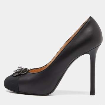 Pre Owned Chanel Black Leather and Canvas Camellia Embellished Cap Toe Pumps Size 41