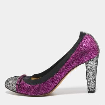 Pre Owned Chanel Silver/Pink Lace Foil Leather CC Cap Toe Pumps Size 40