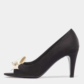 Pre Owned Chanel Black/White Satin Pearl Embellished Bow Peep Toe Pumps Size 37