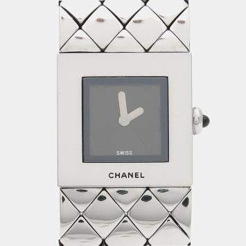 Pre Owned Chanel Matelasse Quartz Black Stainless Steel Women's Wristwatch 19 mm