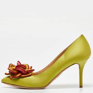 Pre Owned Charlotte Olympia Green Satin Flower Detail Pointed Toe Pumps Size 37