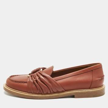 Pre Owned Chloé Brown Leather C Logo Slip On Loafers Size 40.5