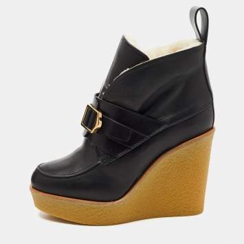 مملوكة مسبقًا Chloe Black Leather Wedge Ankle Boots Size 36