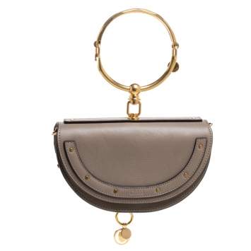 مملوكة مسبقًا Chloe Taupe Leather Small Nile Bracelet Minaudiere Crossbody Bag 