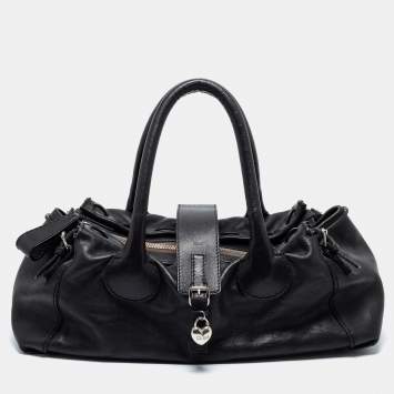 Pre Owned Chloe Black Leather Heart Charm Flap Satchel