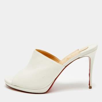 مملوكة مسبقًا Christian Louboutin Submuline Size 39 White Leather Mules
