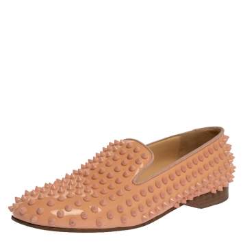 Pre Owned Christian Louboutin Peach Patent Leather Rolling Spike Slip On Loafers Size 40