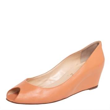 Pre Owned Christian Louboutin Light Peach Leather Peep Toe Wedge Pumps Size 39