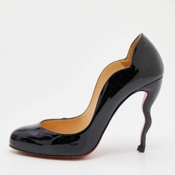 مملوكة مسبقًا Christian Louboutin Black Patent Leather Wavy Dolly Pumps Size 36.5
