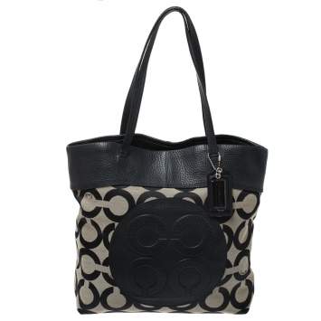 Pre Owned Coach Black Signature Canvas Tote