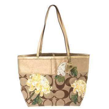 Pre Owned Coach Gold/Beige Signature Floral Applique Canvas and Leather Tote 
